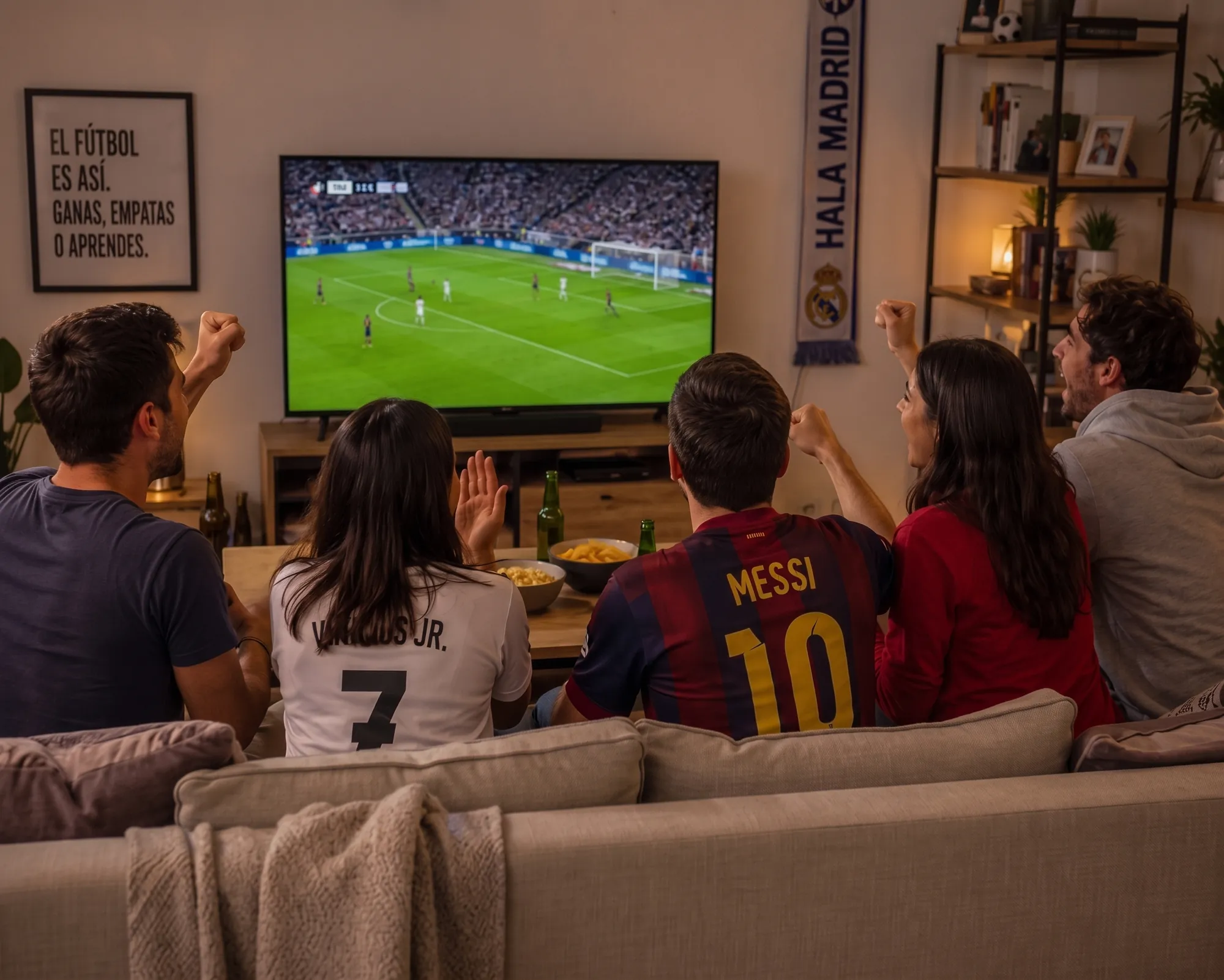 Vrienden kijken thuis voetbal